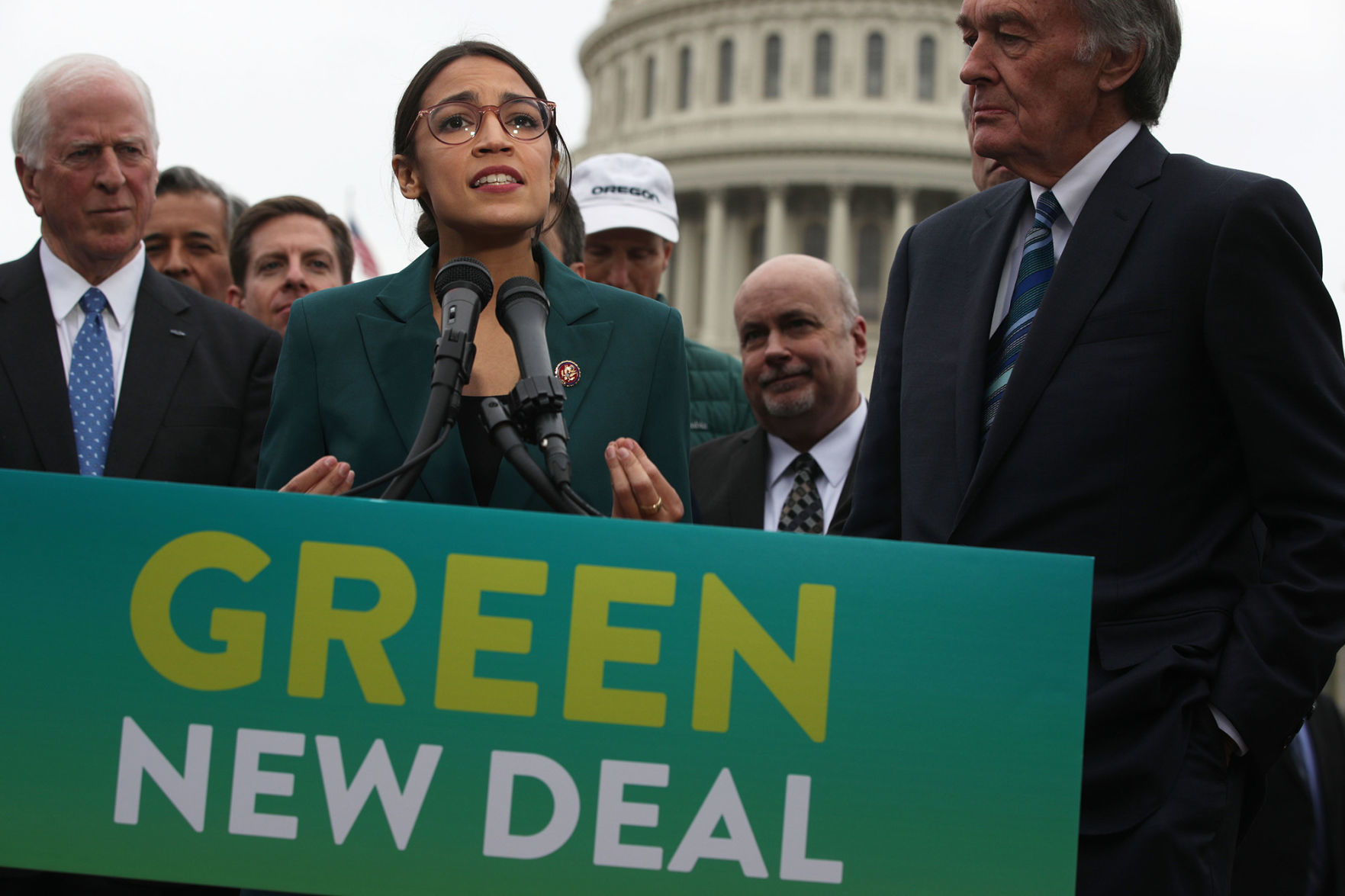 US-NEWS-GREENNEWDEAL-GET